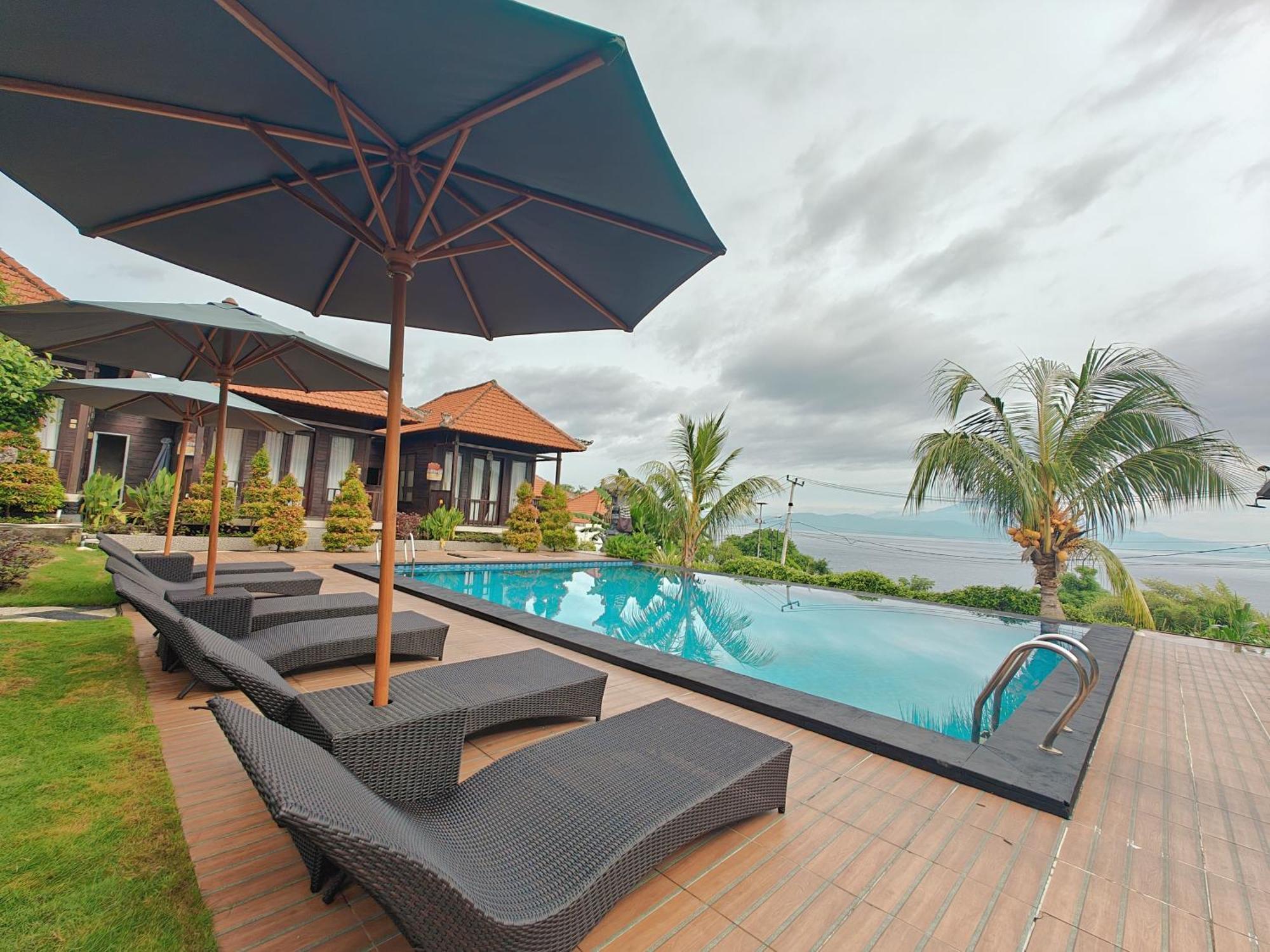 Nusa Sedayu Hotel By Ocean View Batununggul Экстерьер фото