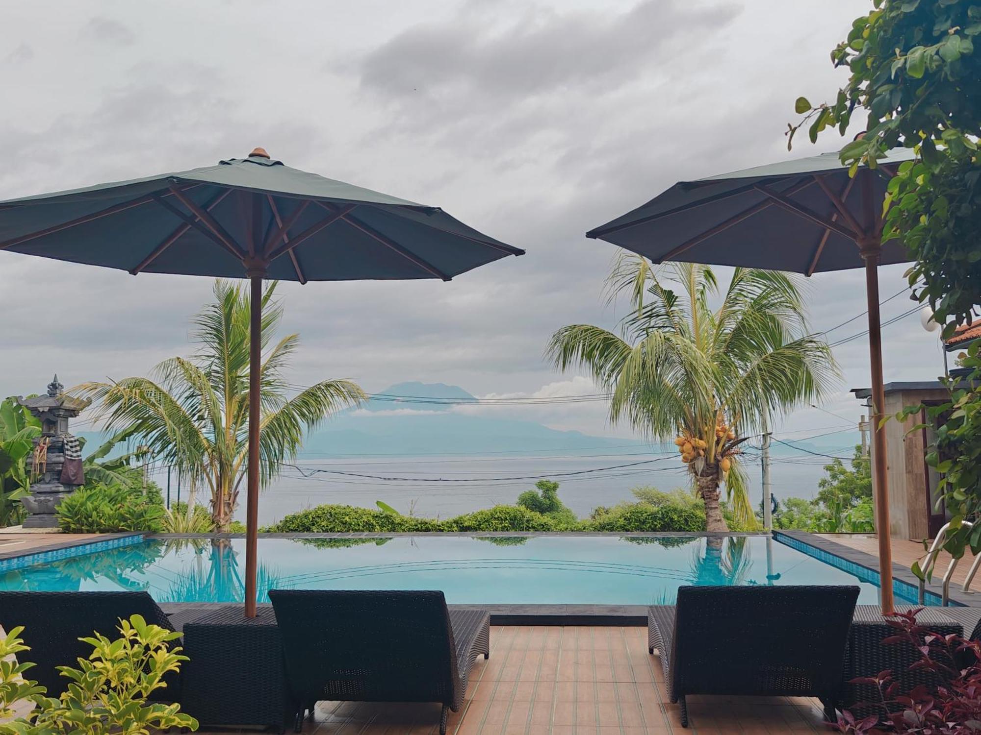 Nusa Sedayu Hotel By Ocean View Batununggul Экстерьер фото