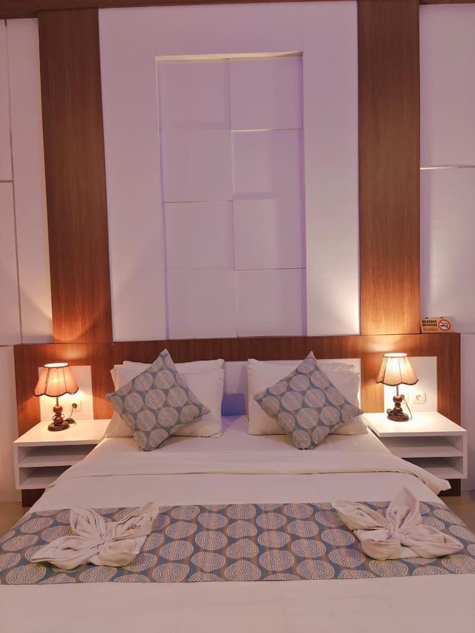 Nusa Sedayu Hotel By Ocean View Batununggul Экстерьер фото