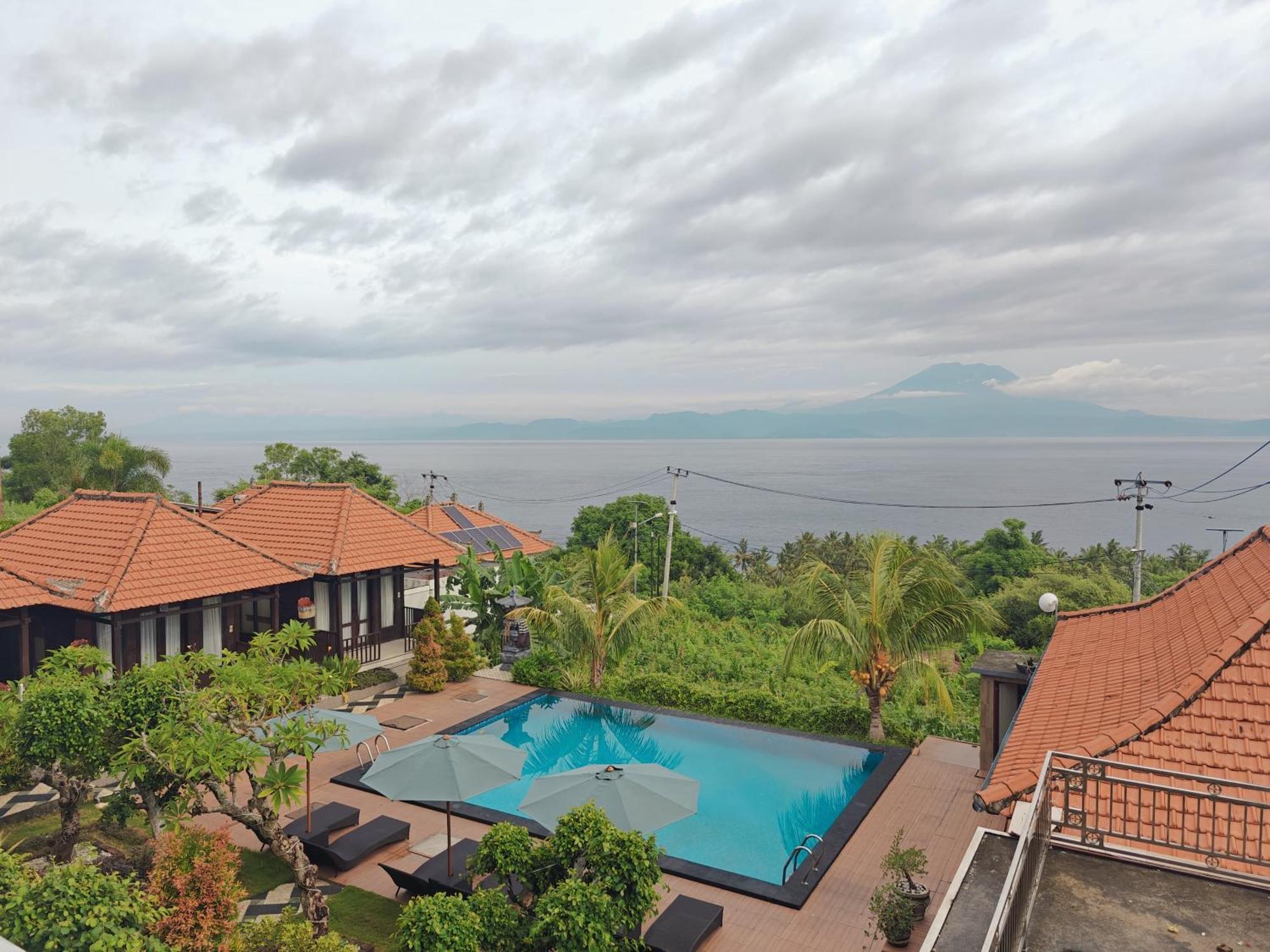 Nusa Sedayu Hotel By Ocean View Batununggul Экстерьер фото