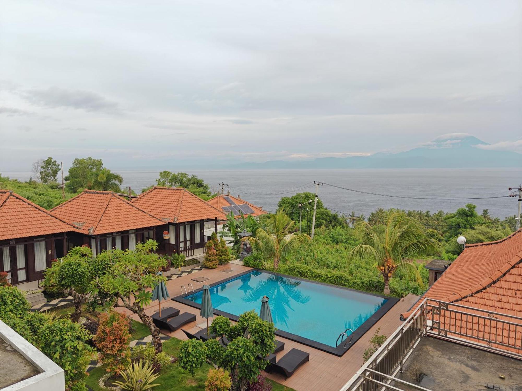 Nusa Sedayu Hotel By Ocean View Batununggul Экстерьер фото