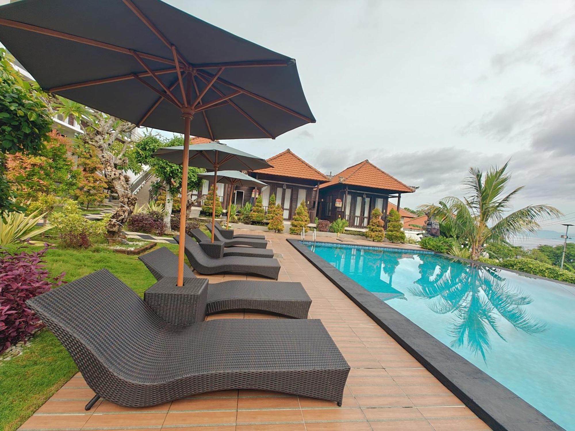 Nusa Sedayu Hotel By Ocean View Batununggul Экстерьер фото