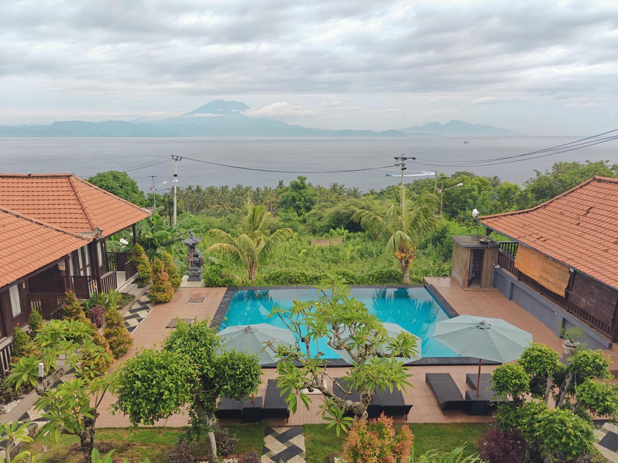 Nusa Sedayu Hotel By Ocean View Batununggul Экстерьер фото