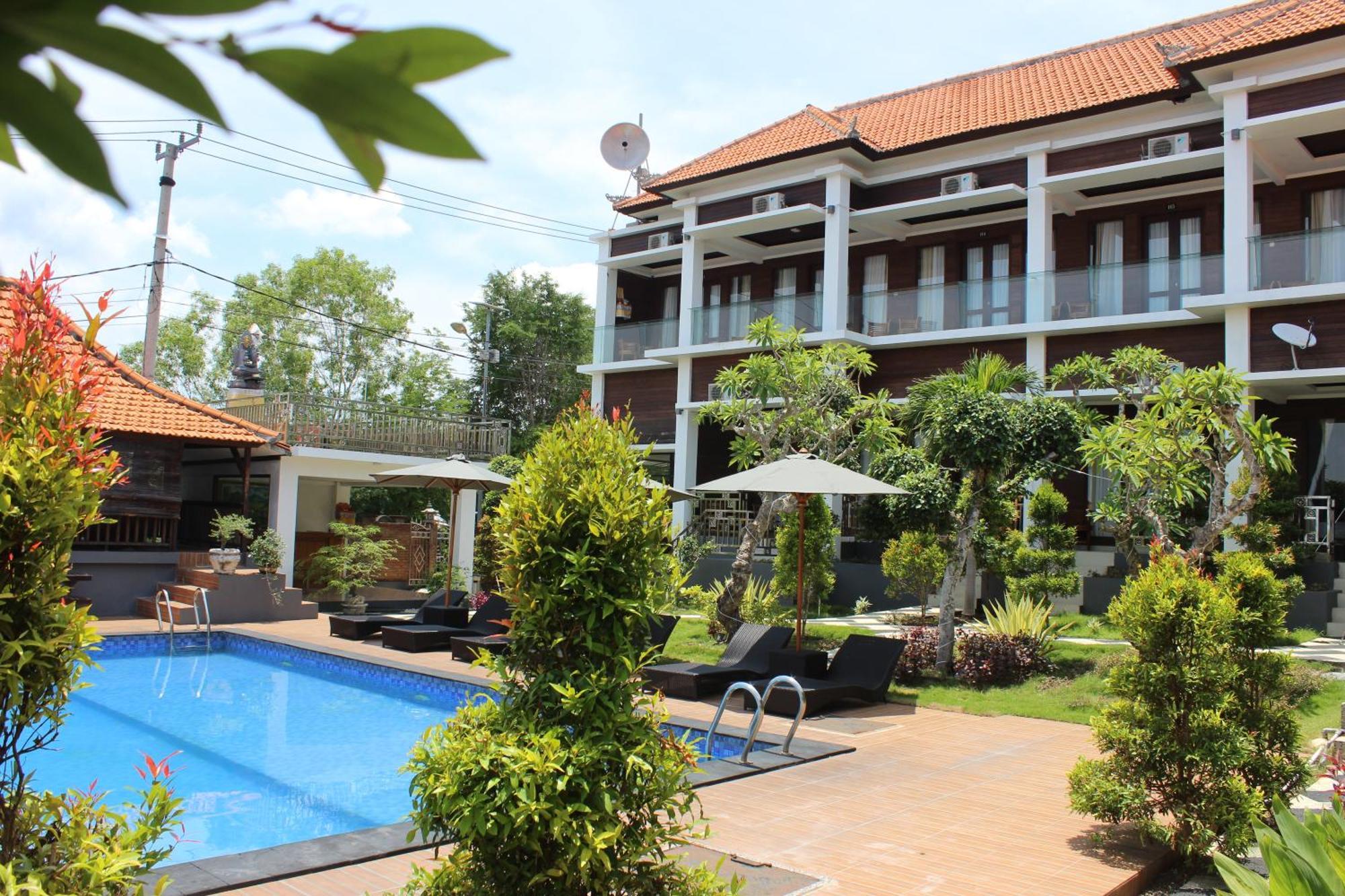 Nusa Sedayu Hotel By Ocean View Batununggul Экстерьер фото