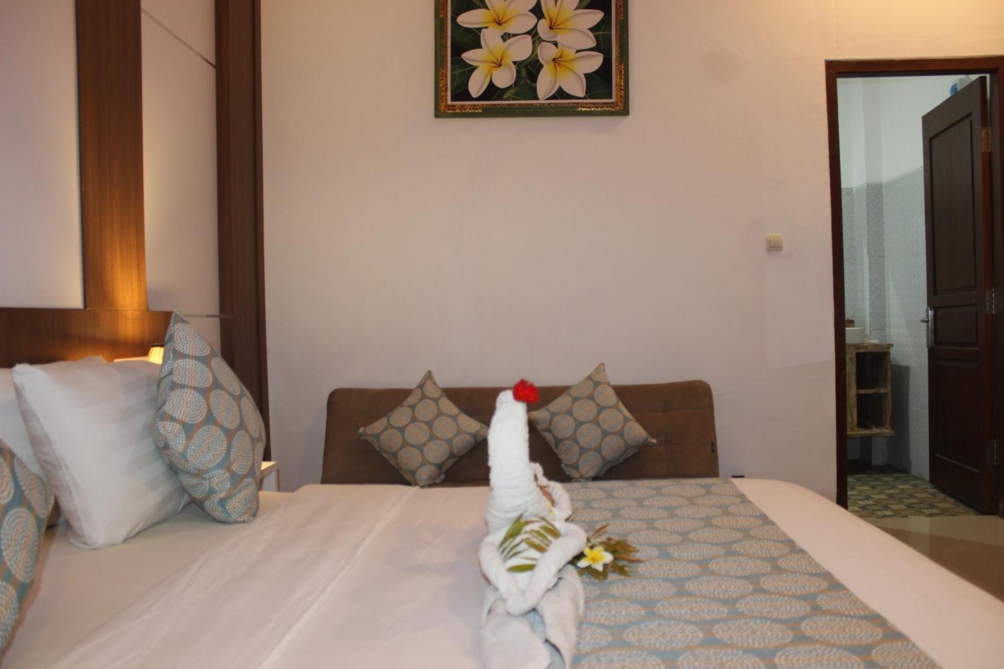 Nusa Sedayu Hotel By Ocean View Batununggul Экстерьер фото