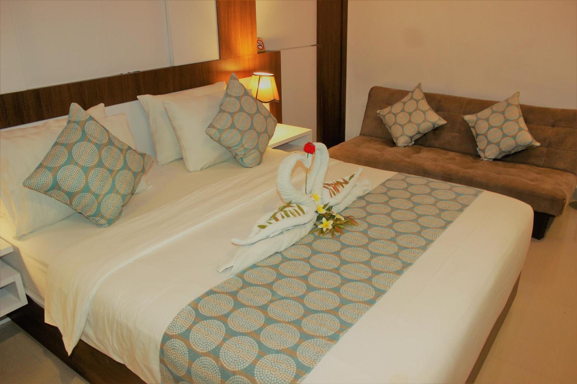 Nusa Sedayu Hotel By Ocean View Batununggul Экстерьер фото